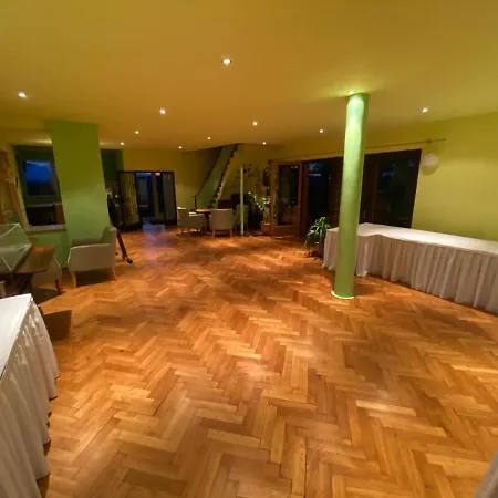 Eifel Haus West 3*