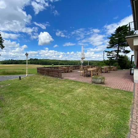Hotell Eifel Haus West 3*